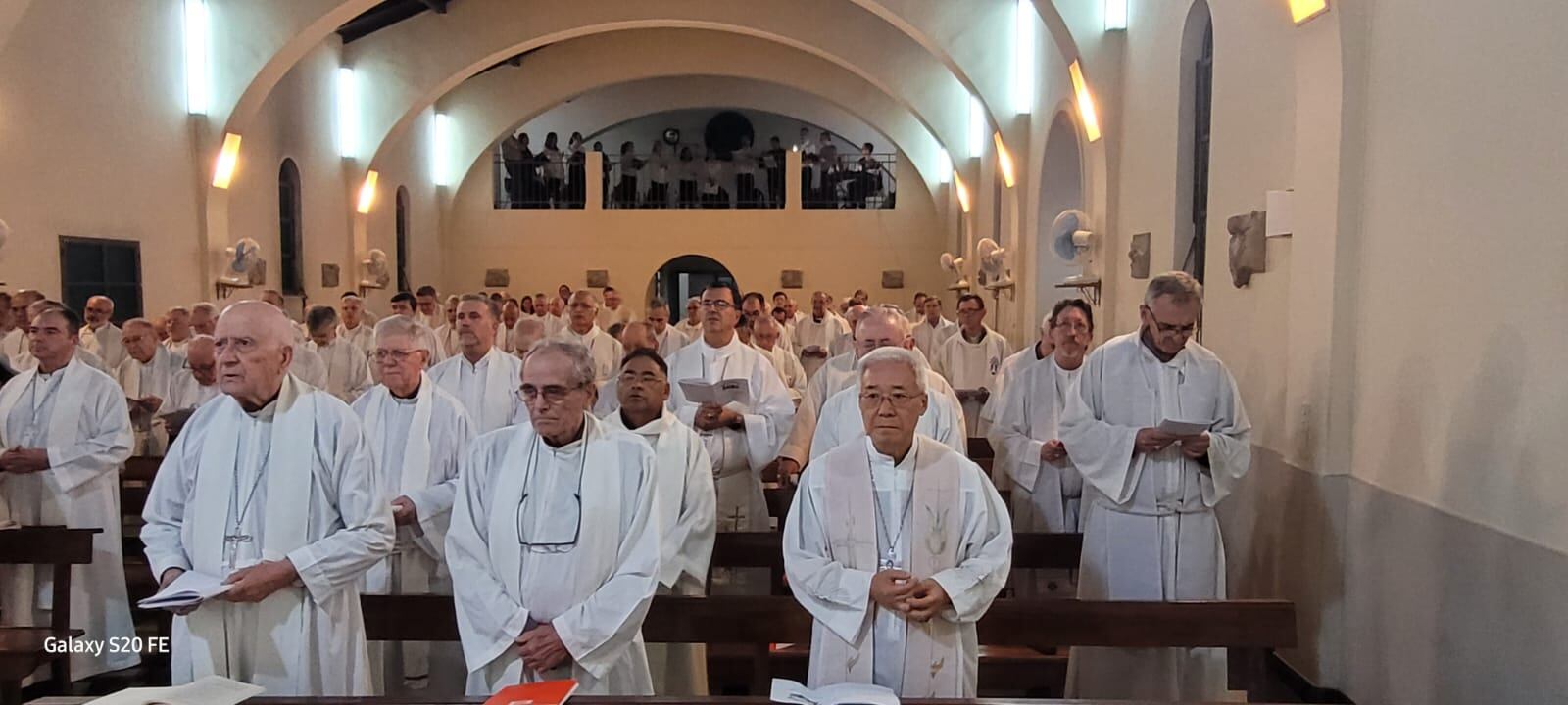 Los obispos reunidos en la asamblea plenaria del Episcopado, en Pilar