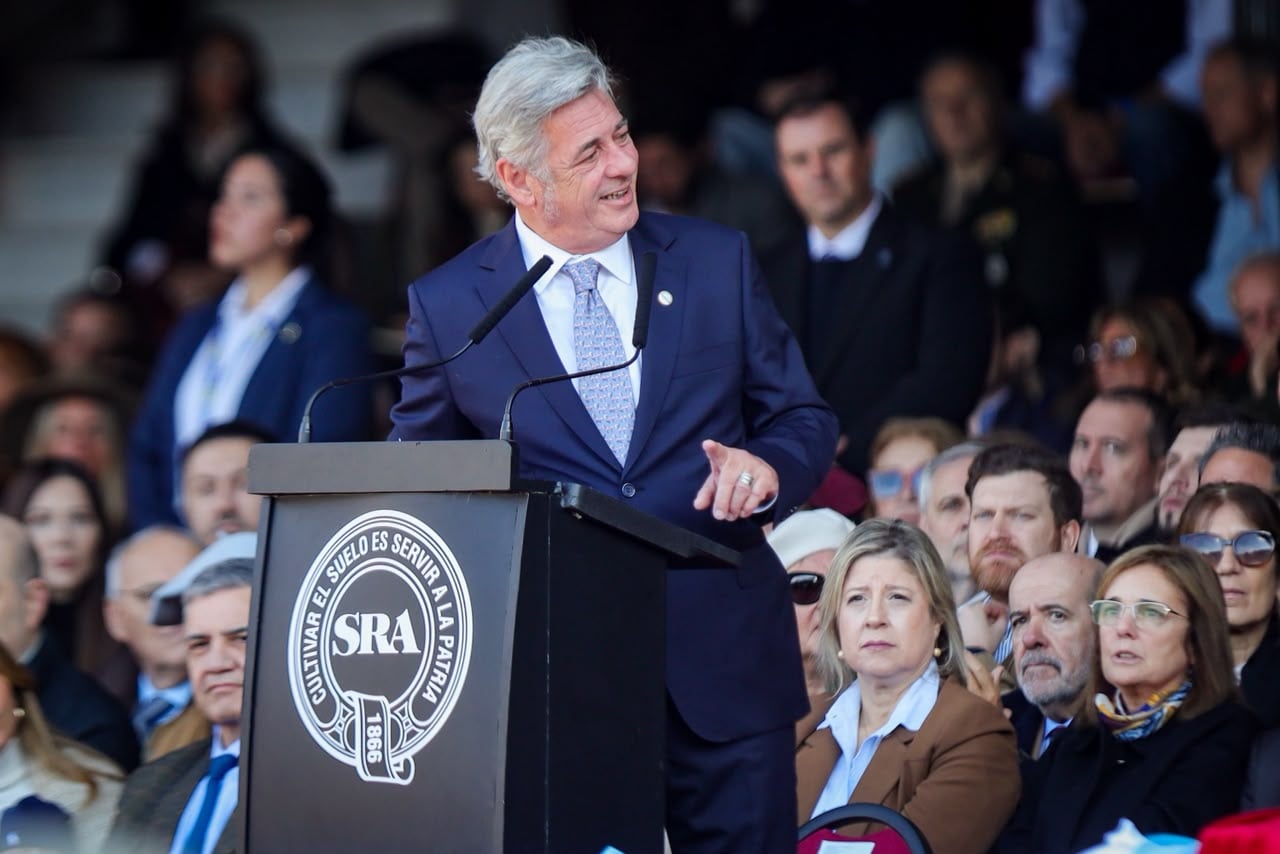 Pino también aprovechó su discurso para insistir con otra demanda histórica: la infraestructura