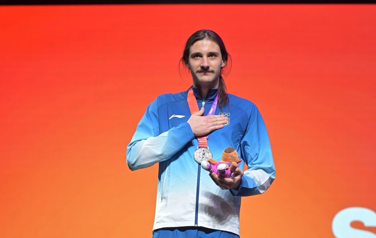Bruno Coleff fue medalla de plata en Assetto Corsa, un simulador de carreras de autos