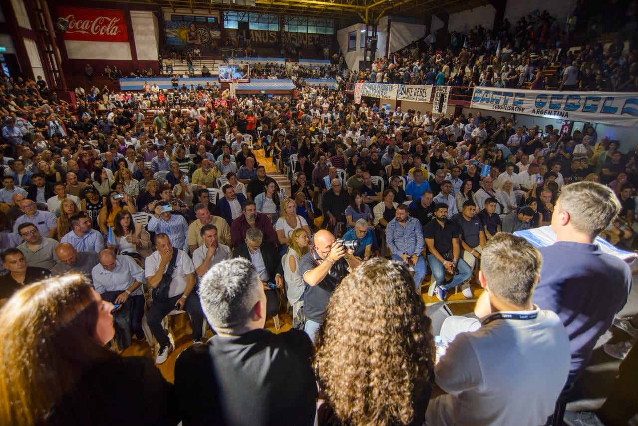 El acto de lanzamiento de Consalidación Argentina en el estadio de Lanús