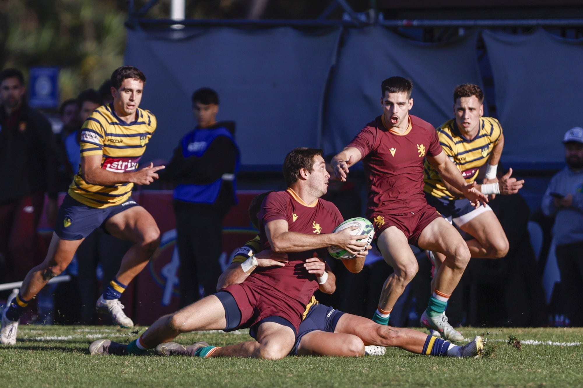 Top 14 de URBA: ganaron CASI, Hindú y Newman, pero SIC fue sorprendido en Rosario 6 Newman aventajó con consistencia a Regatas en Bella Vista y se sostuvo entre los de arriba, en una jornada en la que se rezagó SIC.