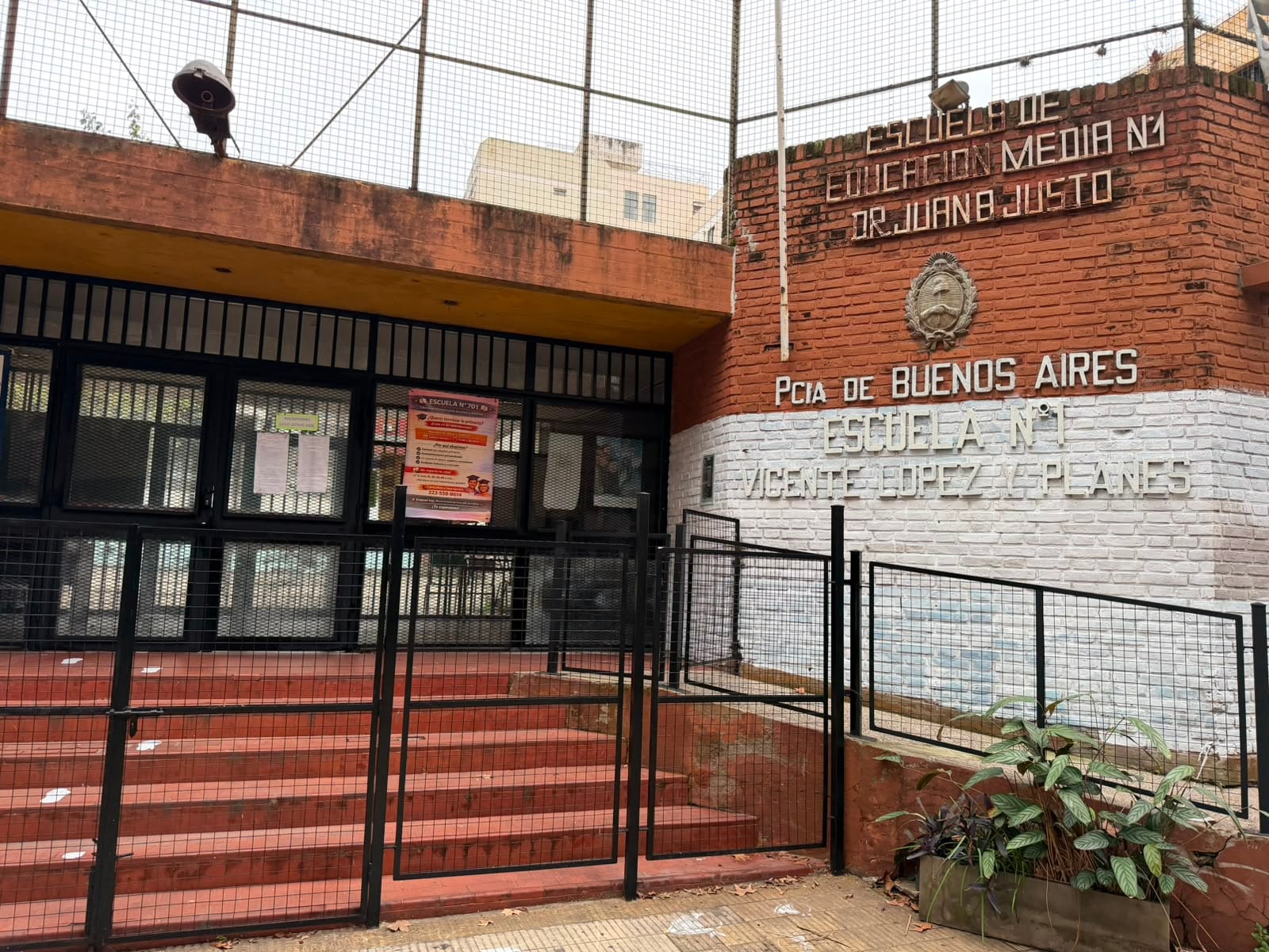 Fuerte acatamiento en las escuelas provinciales