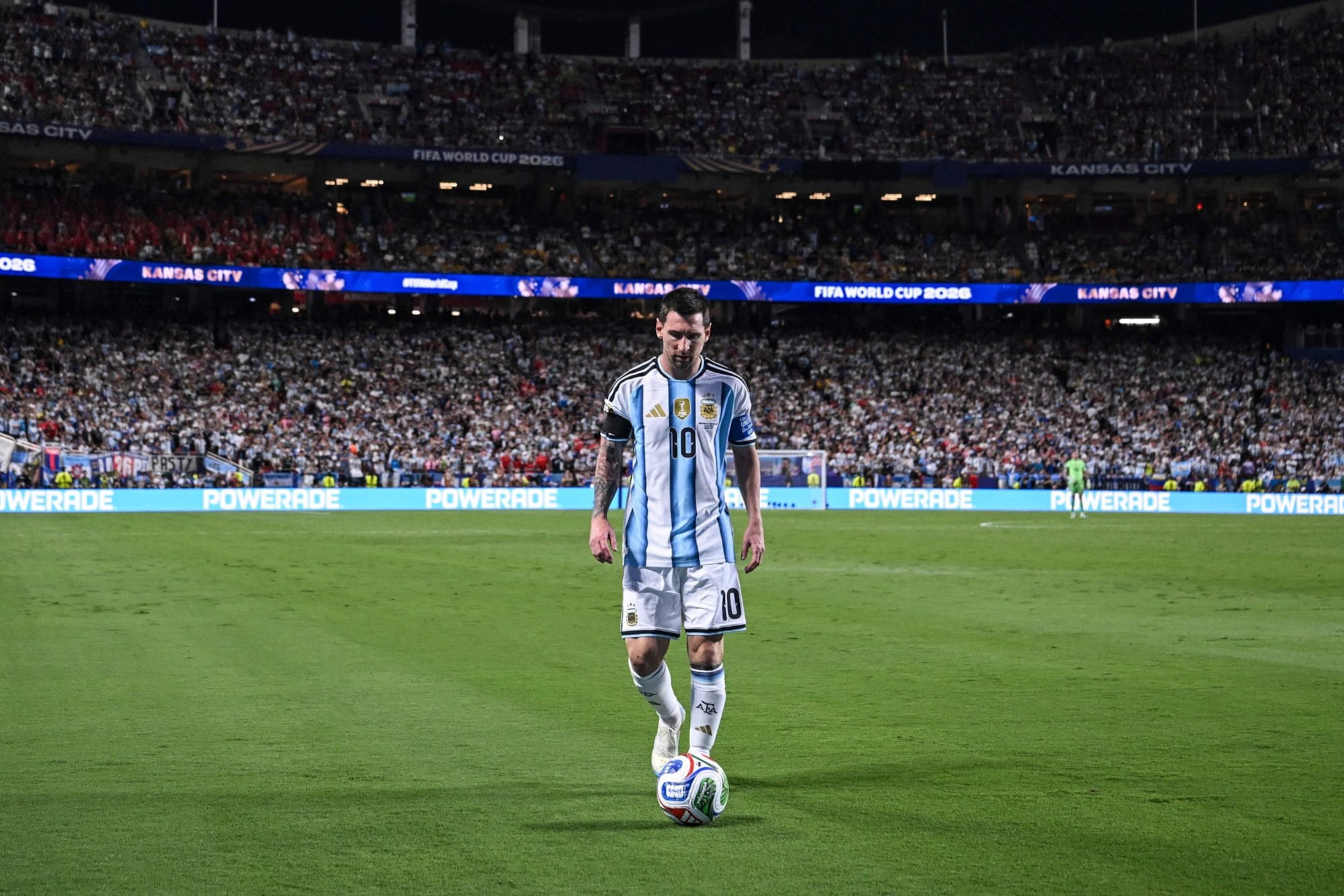 Lionel Messi, a las puertas de sus últimos partidos en una Copa del Mundo (Photo by David Ramos / GETTY IMAGES NORTH AMERICA / Getty Images via AFP)