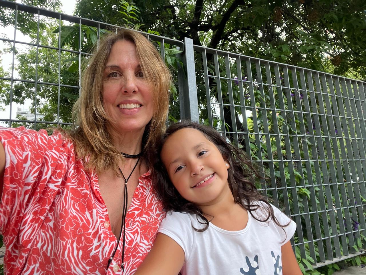 María Segunda y su hija Esmeralda que ya tiene siete años