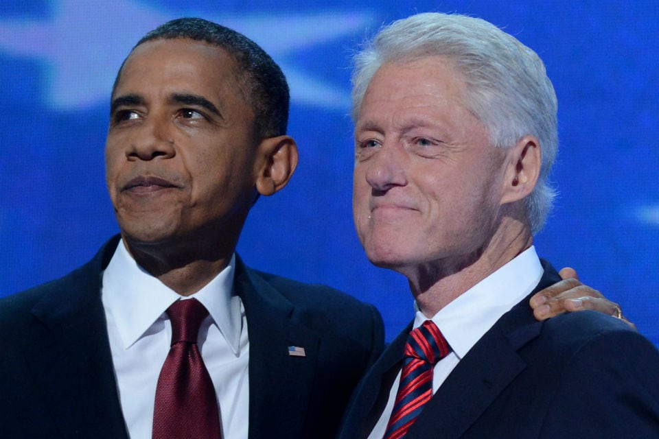 Obama junto a su antecesor Clinton, los dos presidentes de Estados Unidos celebraron una nueva victoria demócrata en estados clave