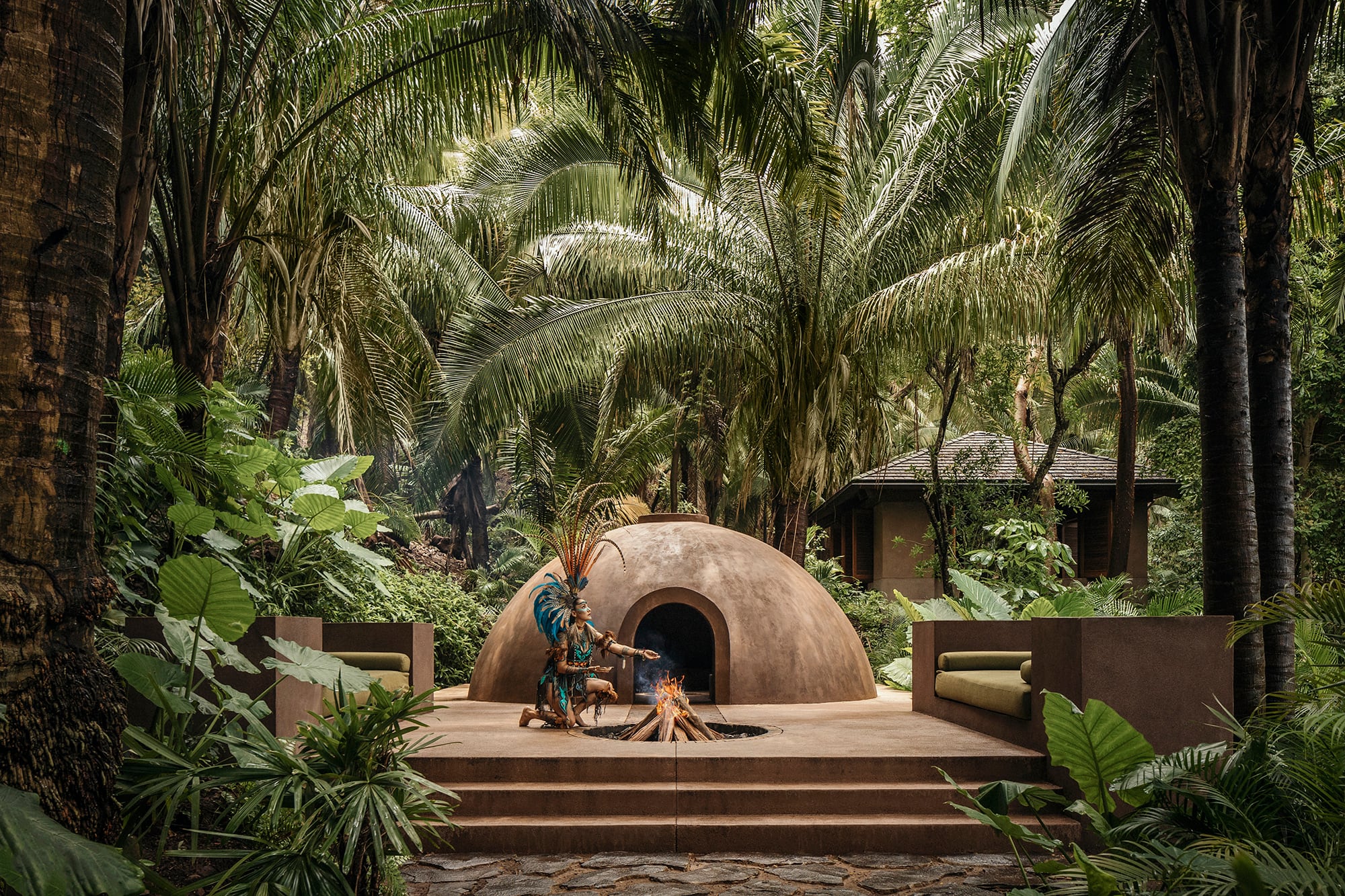 La experiencia inolvidable de relajarse en un spa sumergido en plena selva mexicana