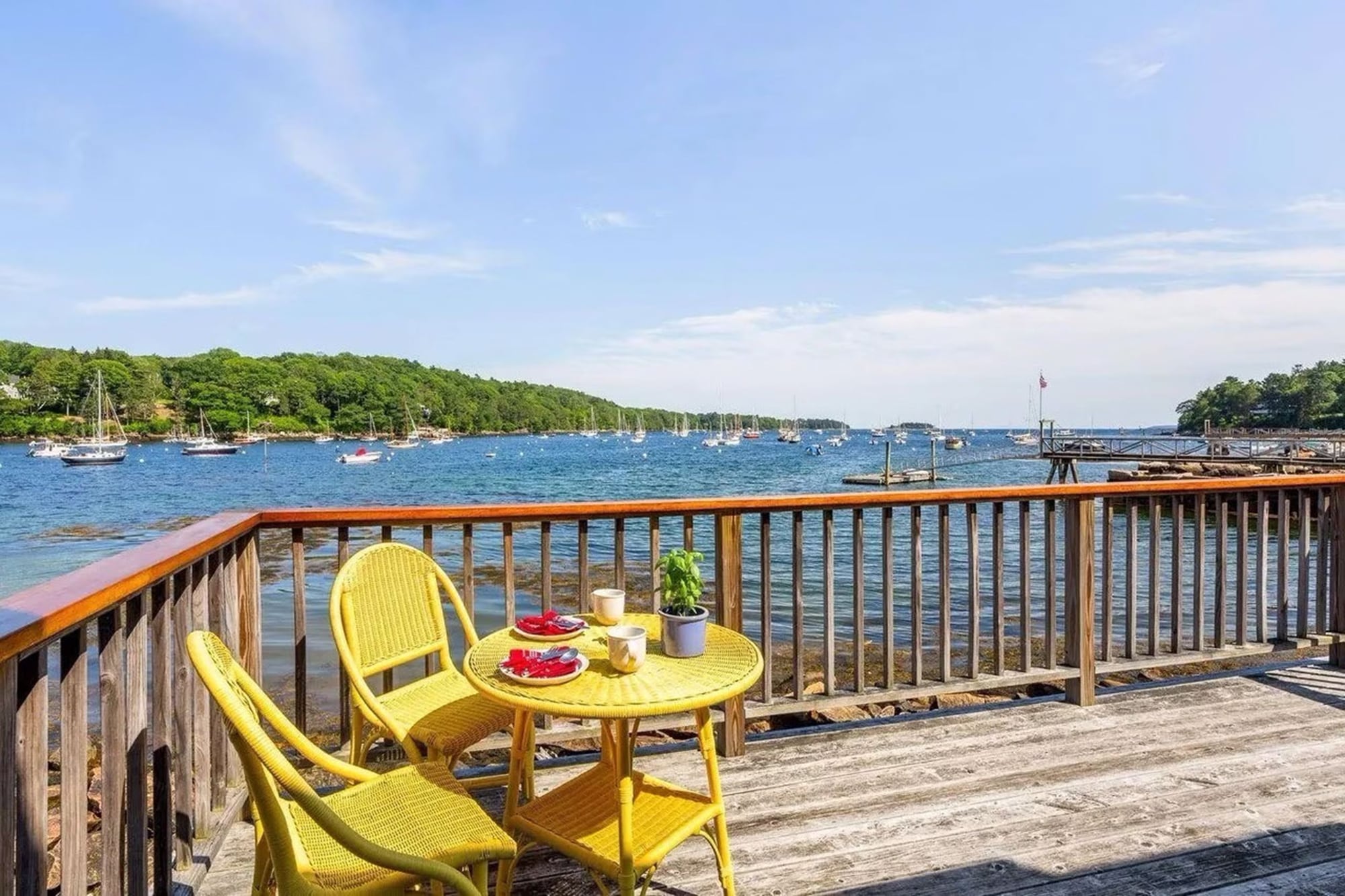 La familia emprendió el proyecto para convertir “la letrina” en una casa de tres habitaciones