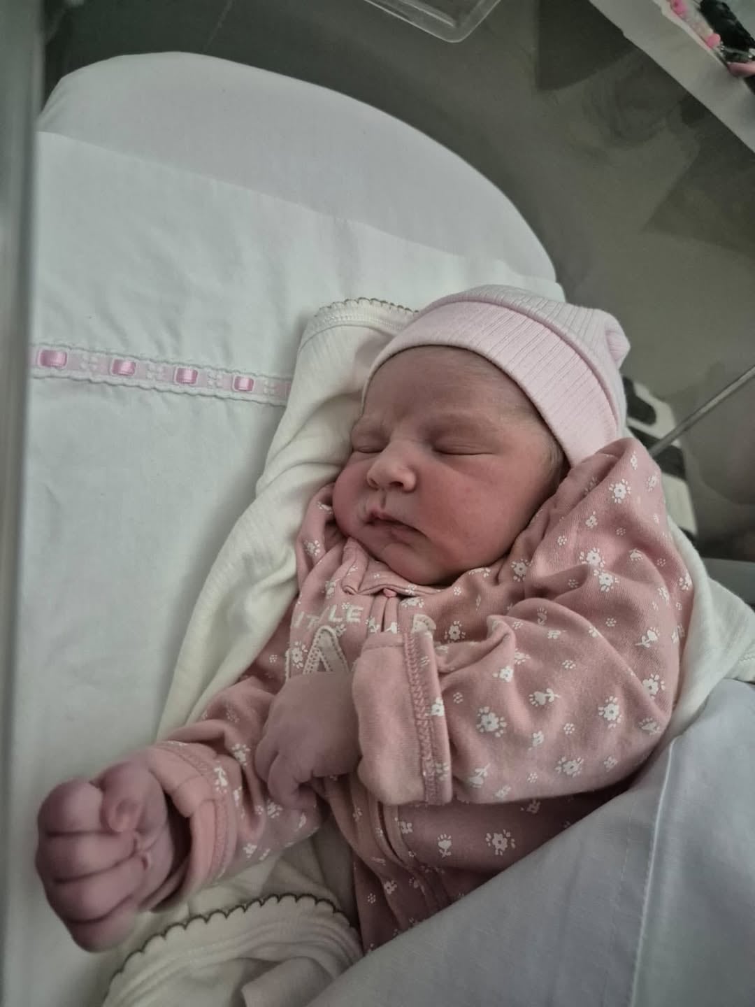 Gabriel Batistuta se motró orgulloso de su nieta Catalina y lo celebró en las redes sociales