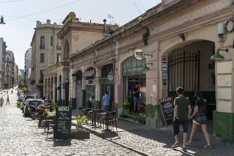 El Mercado de San Telmo, anclado en el corazón de Buenos Aires