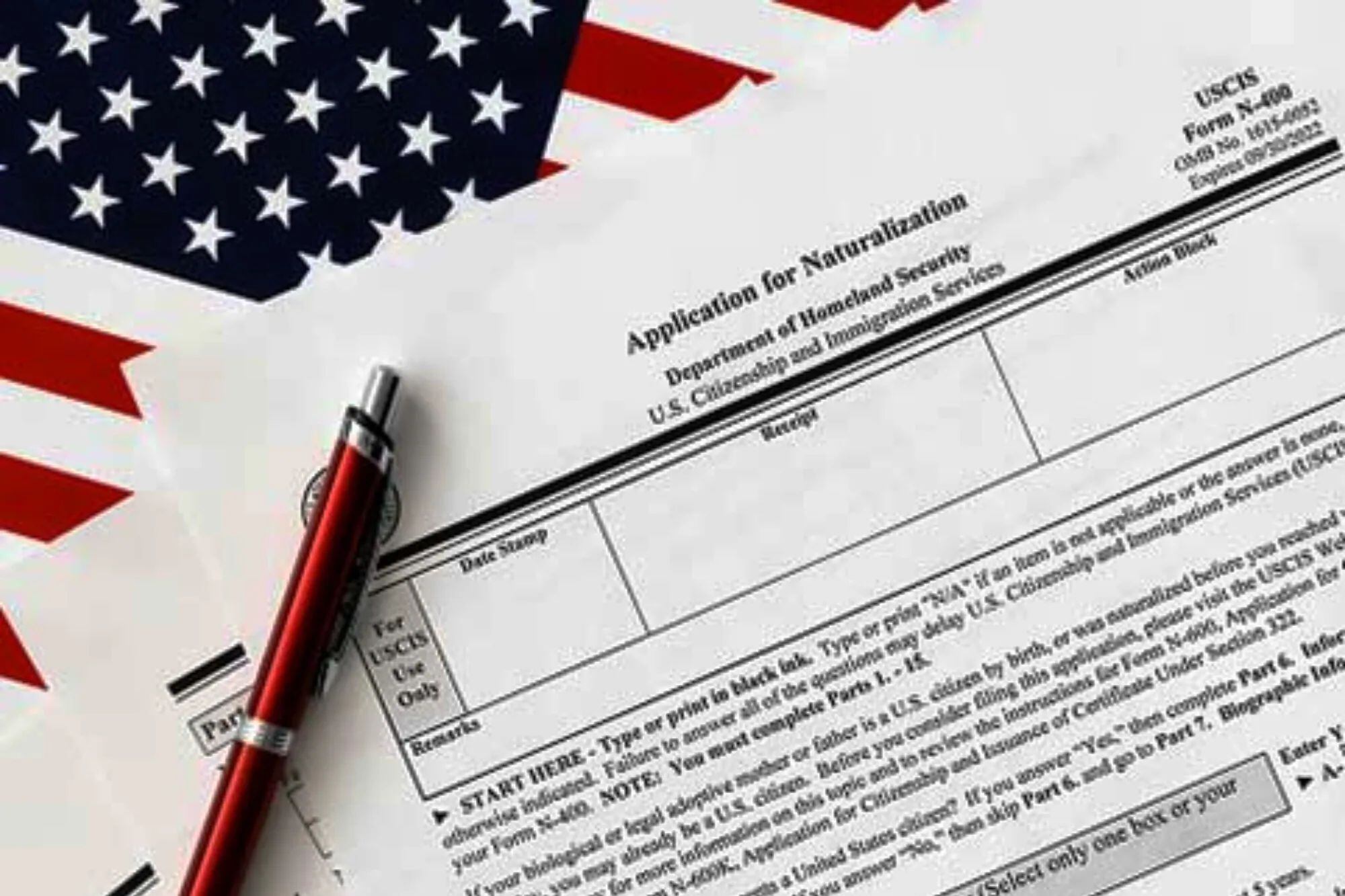 La naturalización es el proceso por el cual un extranjero puede obtener la ciudadanía americana