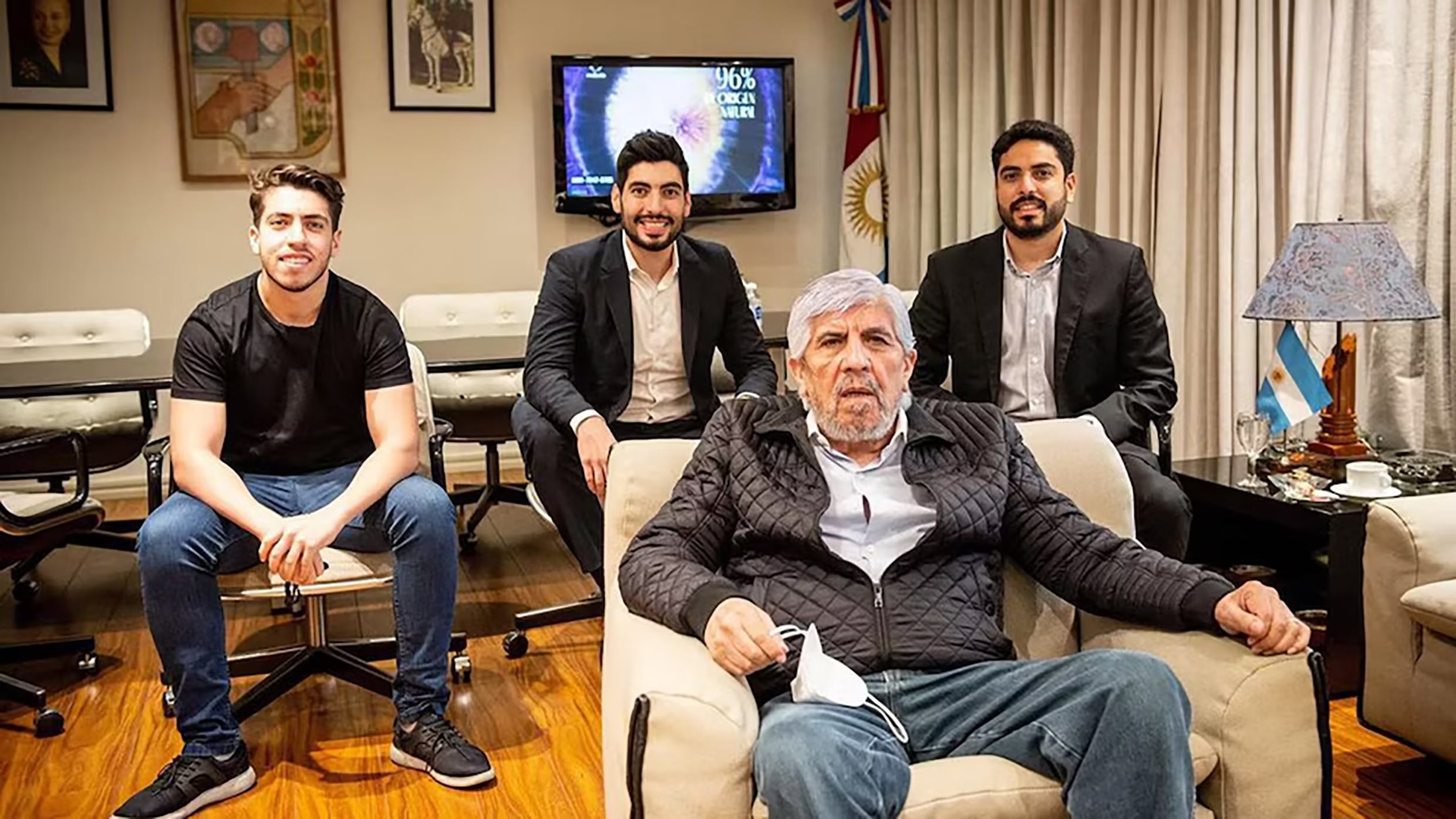 Hugo Moyano, con sus hijos Jerónimo, Facundo y Huguito