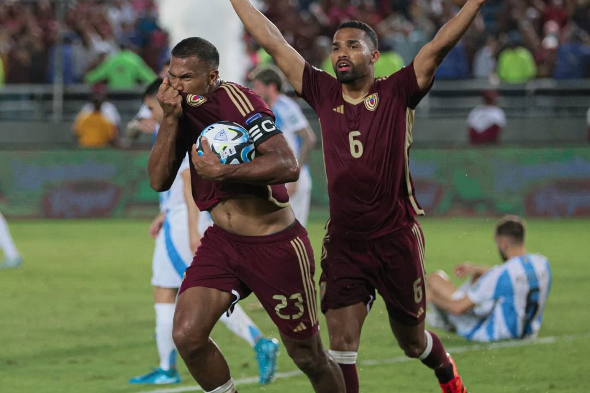 La penúltima fecha pondrá a Venezuela frente a Argentina en condición de visitante, mientras que Colombia recibirá a Bolivia