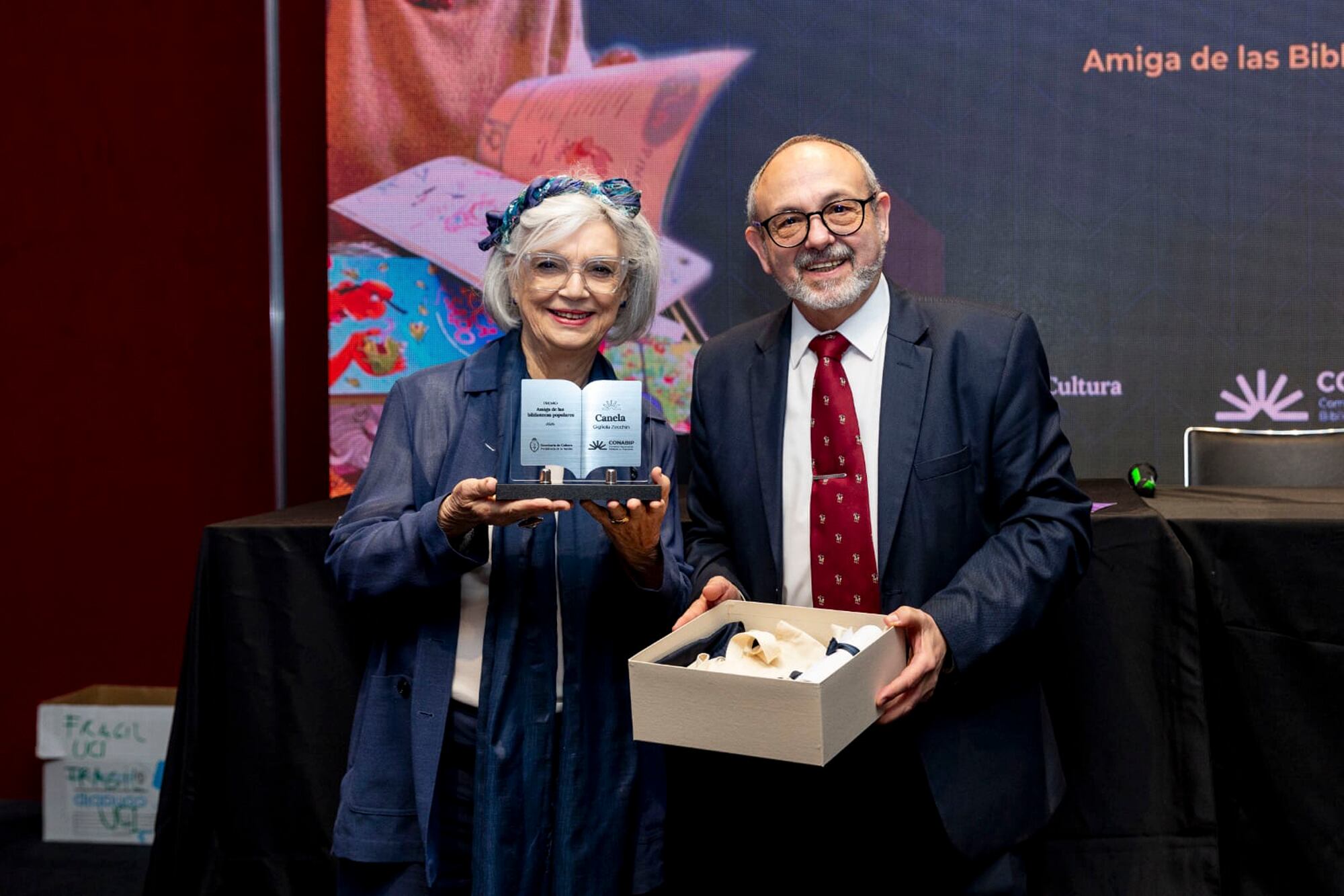 Canela, Amiga de las Bibliotecas Populares 2026: “Devolver al mundo lo que el libro le ha dado”