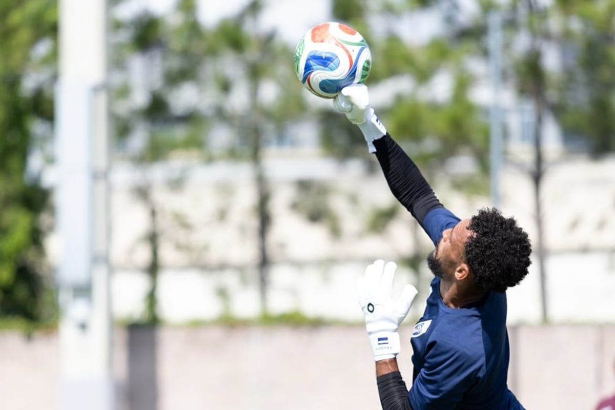 Josimar “Vozinha” Dias, el arquero de Cabo Verde y una de las figuras del Mundial 2026, entrena en la previa del partido contra la Argentina