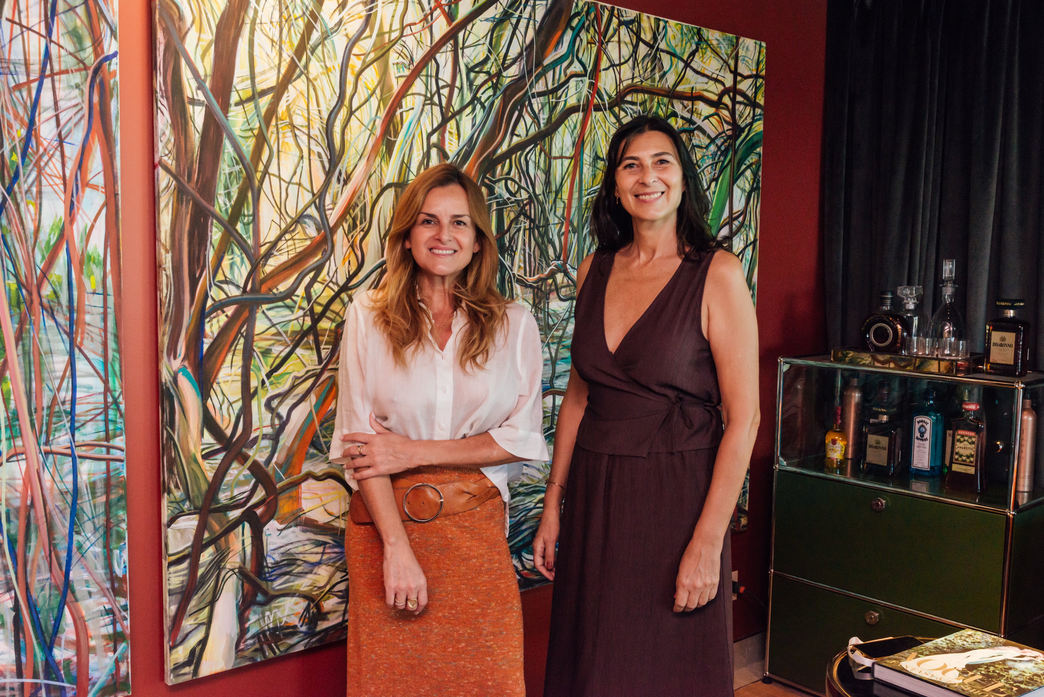 Mirá las fotos de la inauguración de Experiencia Living en Remeros Beach 17 Gaby López Monzón recibió a Mariana Kratochwil en su genial espacio