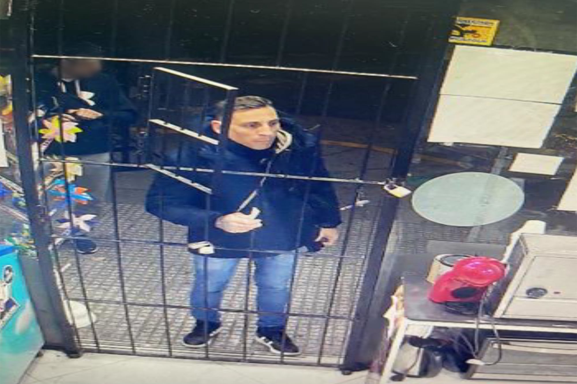 Fue a un “privado” de Belgrano, se hizo pasar por cliente para robar y casi mata a una prostituta