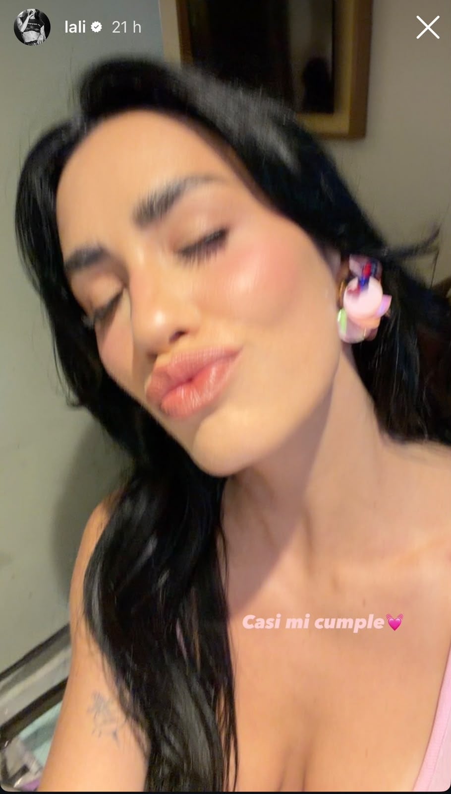Lali, en la víspera de su cumpleaños número 35