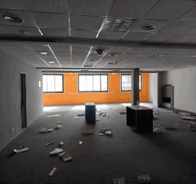 Así se ve una de las oficinas que se subastarán en septiembre