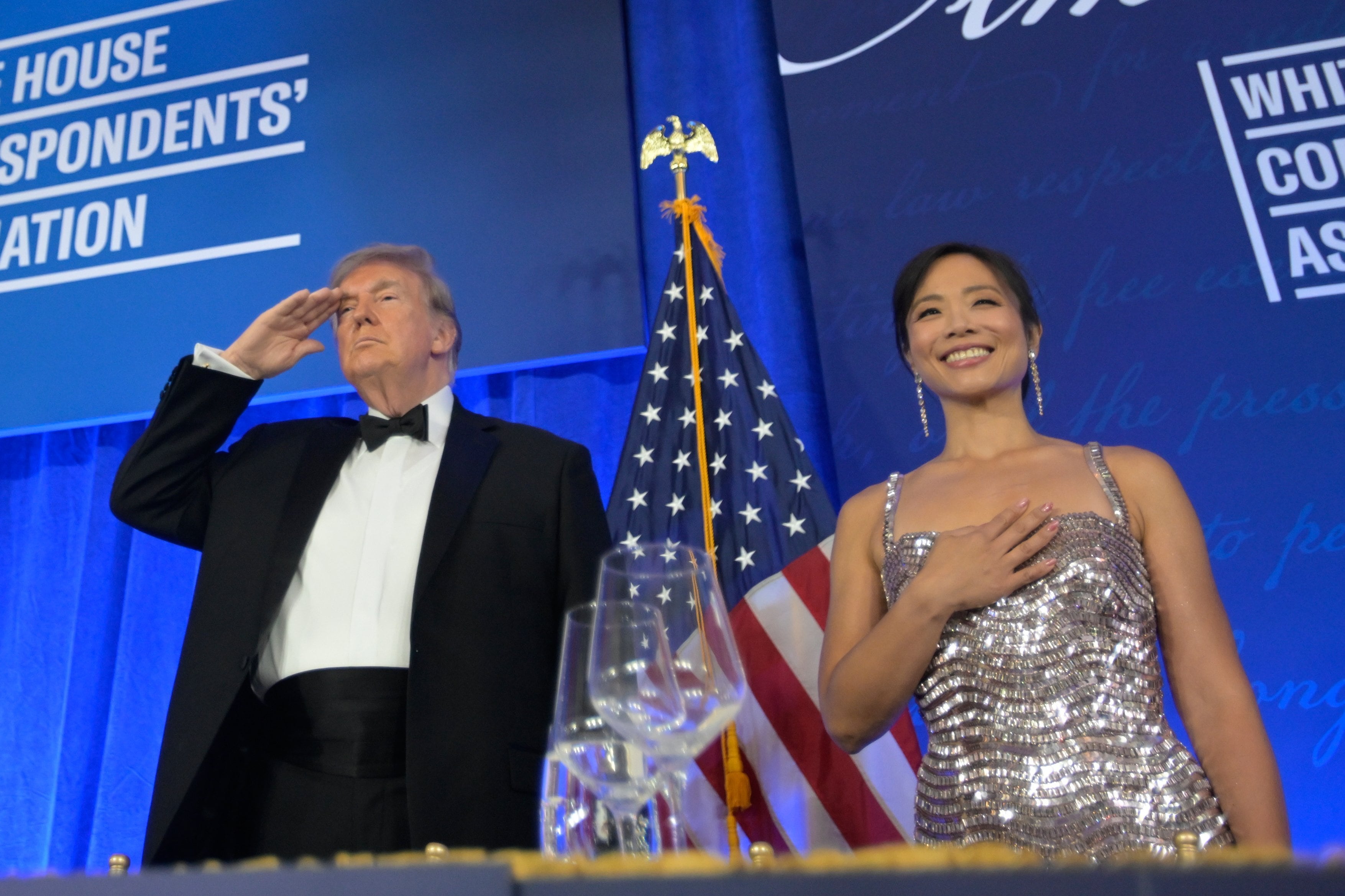 Trump regresa a la cena de corresponsales bajo máxima seguridad y en plena guerra con la prensa 6 El presidente Donald Trump, en la cena de corresponsales de la Casa Blanca, en Washington.