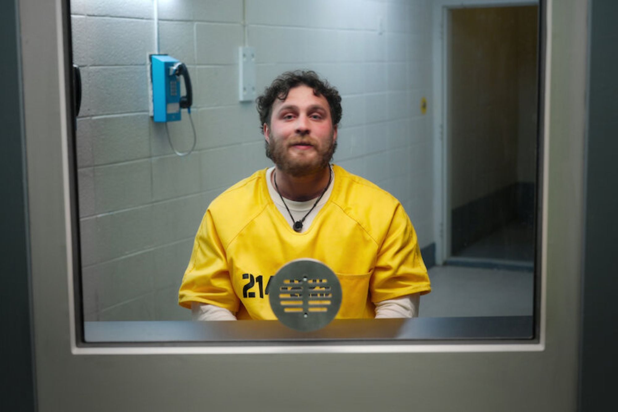 Tiene seis capítulos, acaba de llegar a Netflix y recrea uno de los experimentos sociales más controvertidos de la historia 7 La nueva producción de Netflix cuenta con seis episodios de aproximadamente 45 minutos cada uno (Foto: Netflix)