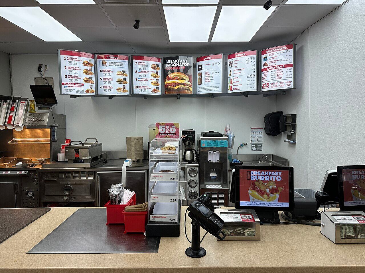 Wendy's se mantiene como una de las 10 cadenas de restaurantes con más sucursales y ventas en EE.UU. (Wikimedia Commons/Phillip Pessar)