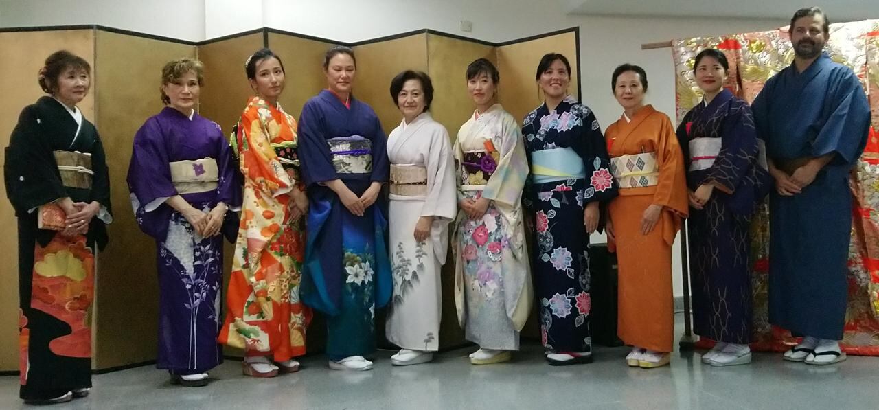 El arte de vestir kimono, por Alba Komesu