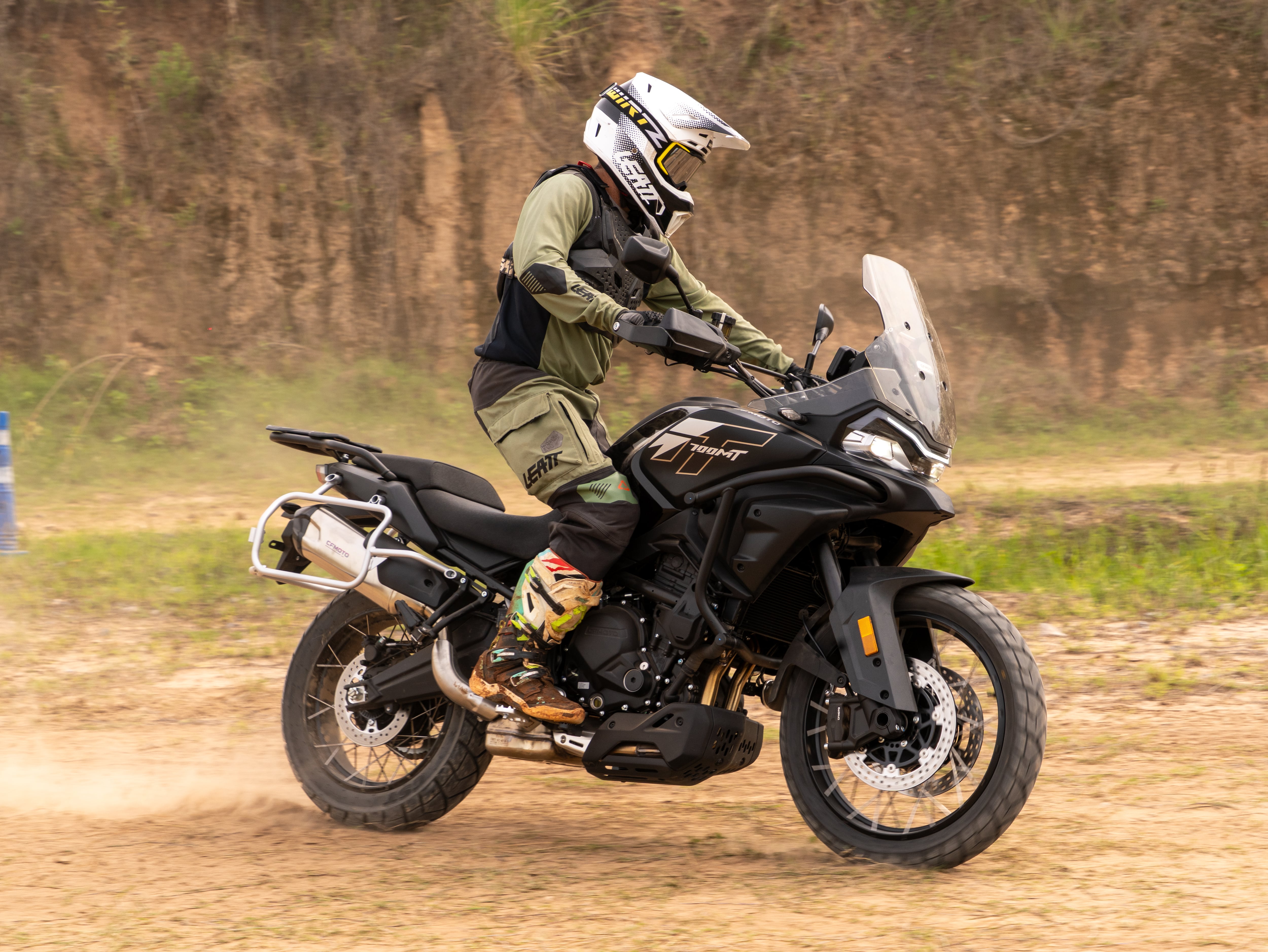 Lanzan una moto ideal para la ciudad pero también para la aventura off road: cómo es y cuánto cuesta