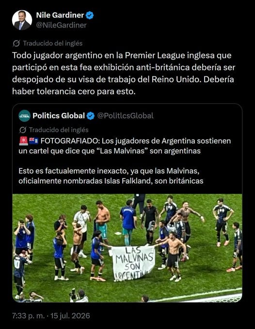 El pedido de sanción de un exasesor de Thatcher para los jugadores argentinos que mostraron la bandera de Malvinas 3 El mensaje del periodista en sus redes sociales