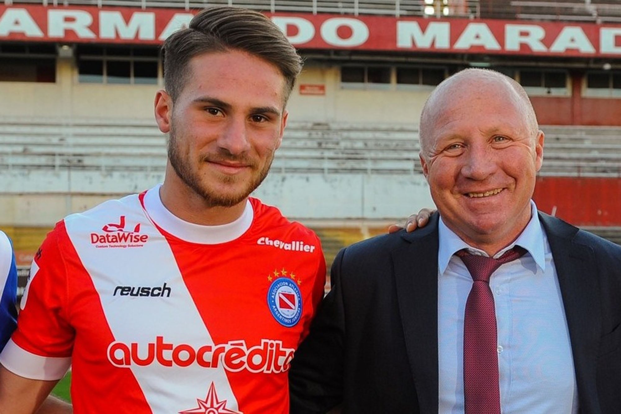 Sólo en Off | Mauricio Macri, con casa y perro nuevo, más una apuesta “mundialista”