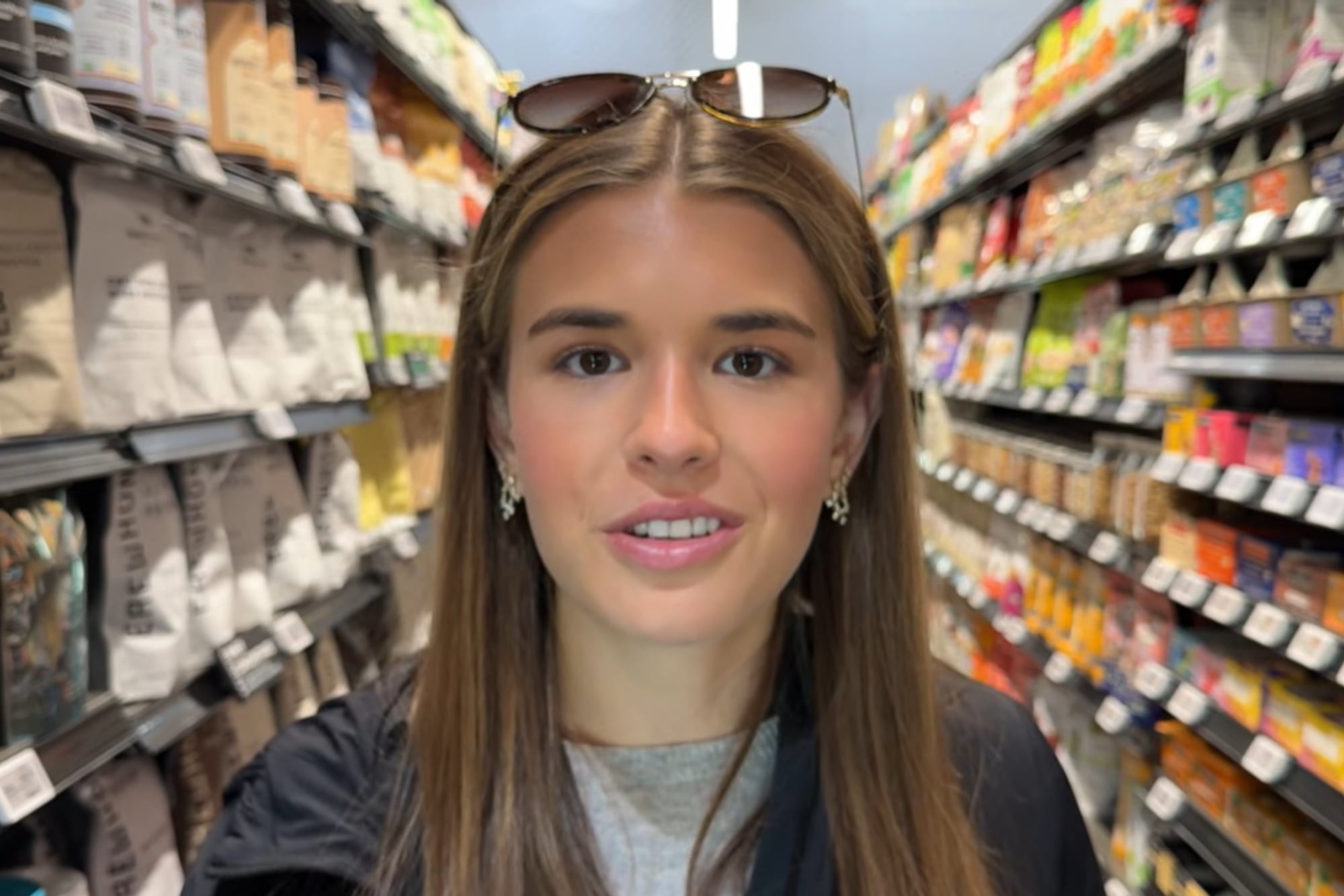 La nieta de Trump visitó el supermercado “más caro de California” acompañada del Servicio Secreto