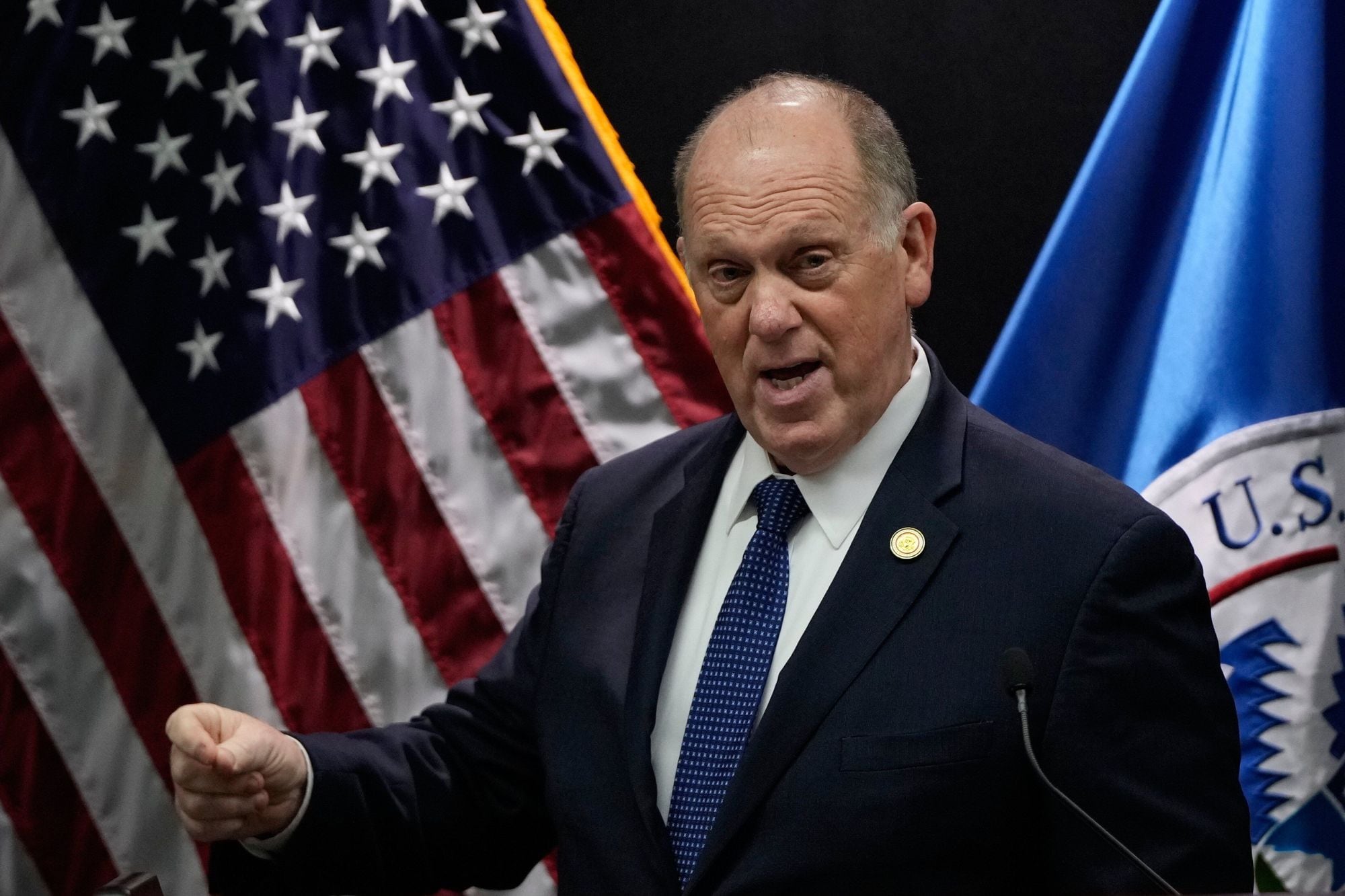 Tom Homan, “zar de la frontera” de Trump: “Que se callen y dejen que el ICE haga cumplir las leyes”