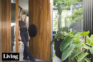 Daniela Urzi nos muestra cómo reformó y ambientó su casa en las afueras