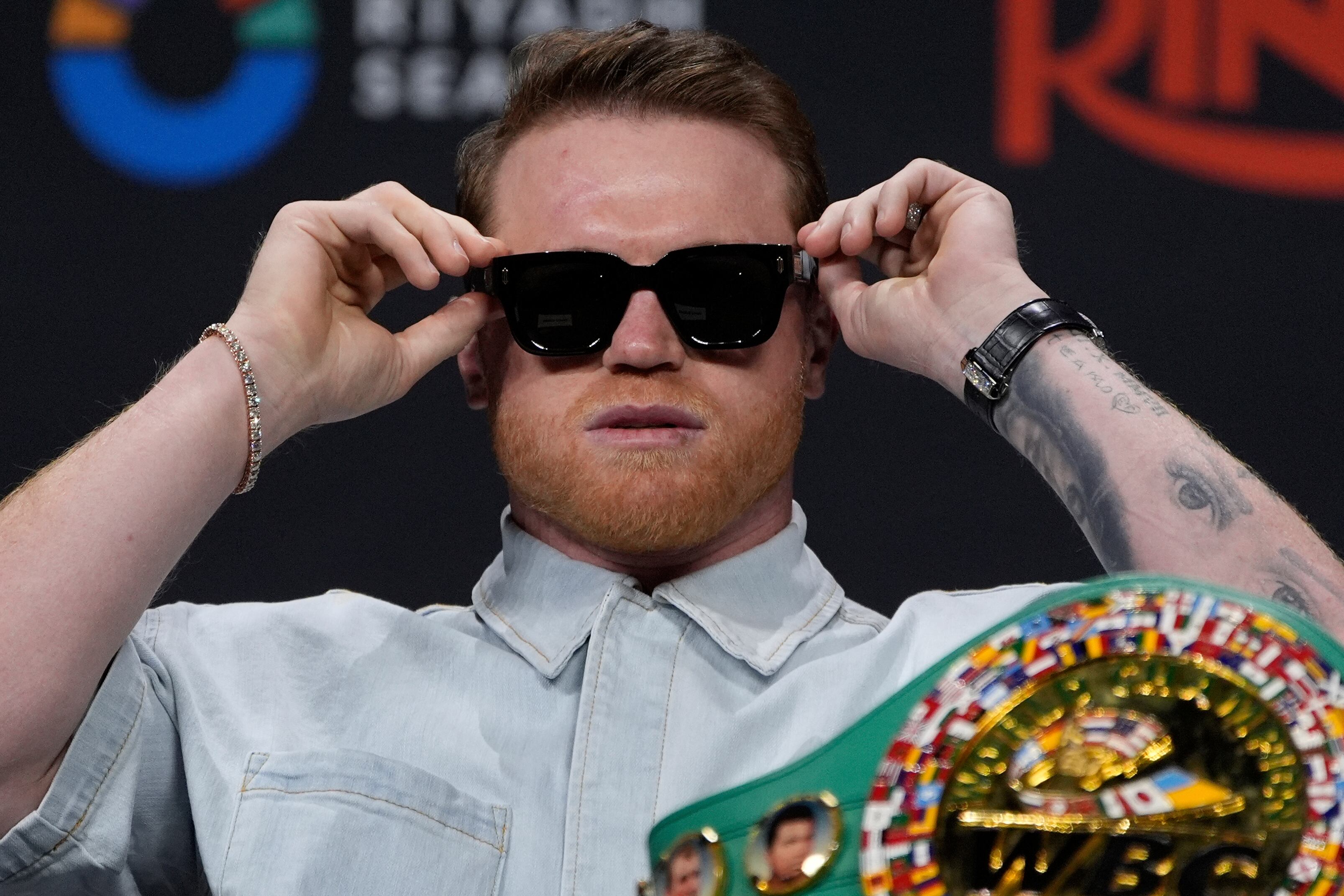 ARCHIVO - Canelo Álvarez planea retirarse al finalizar su último contrato firmado (AP Foto/John Locher, archivo)