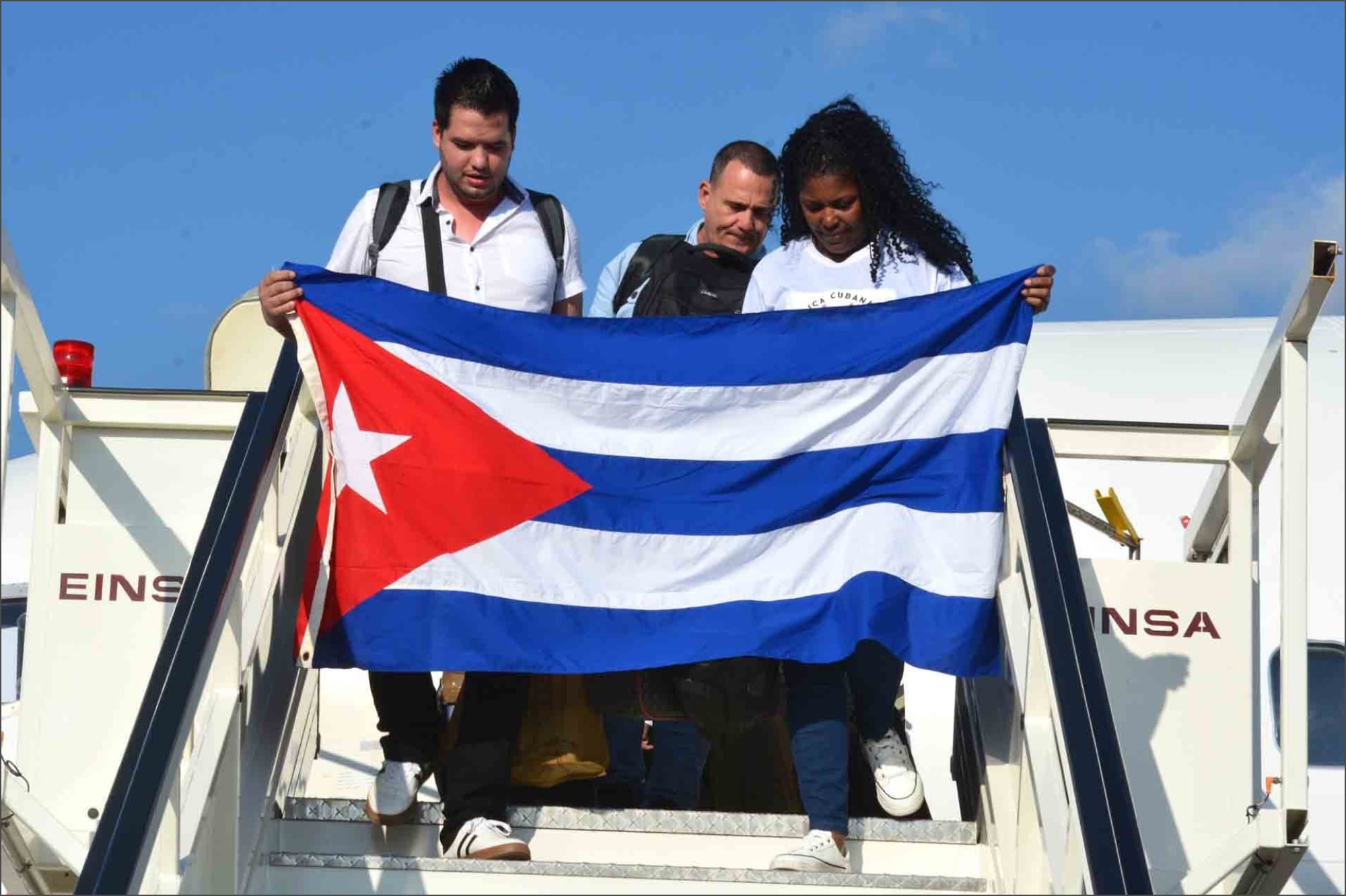 La encrucijada de los médicos cubanos que trabajan en misiones fuera de su país: ¿volverán a pesar de la crisis?