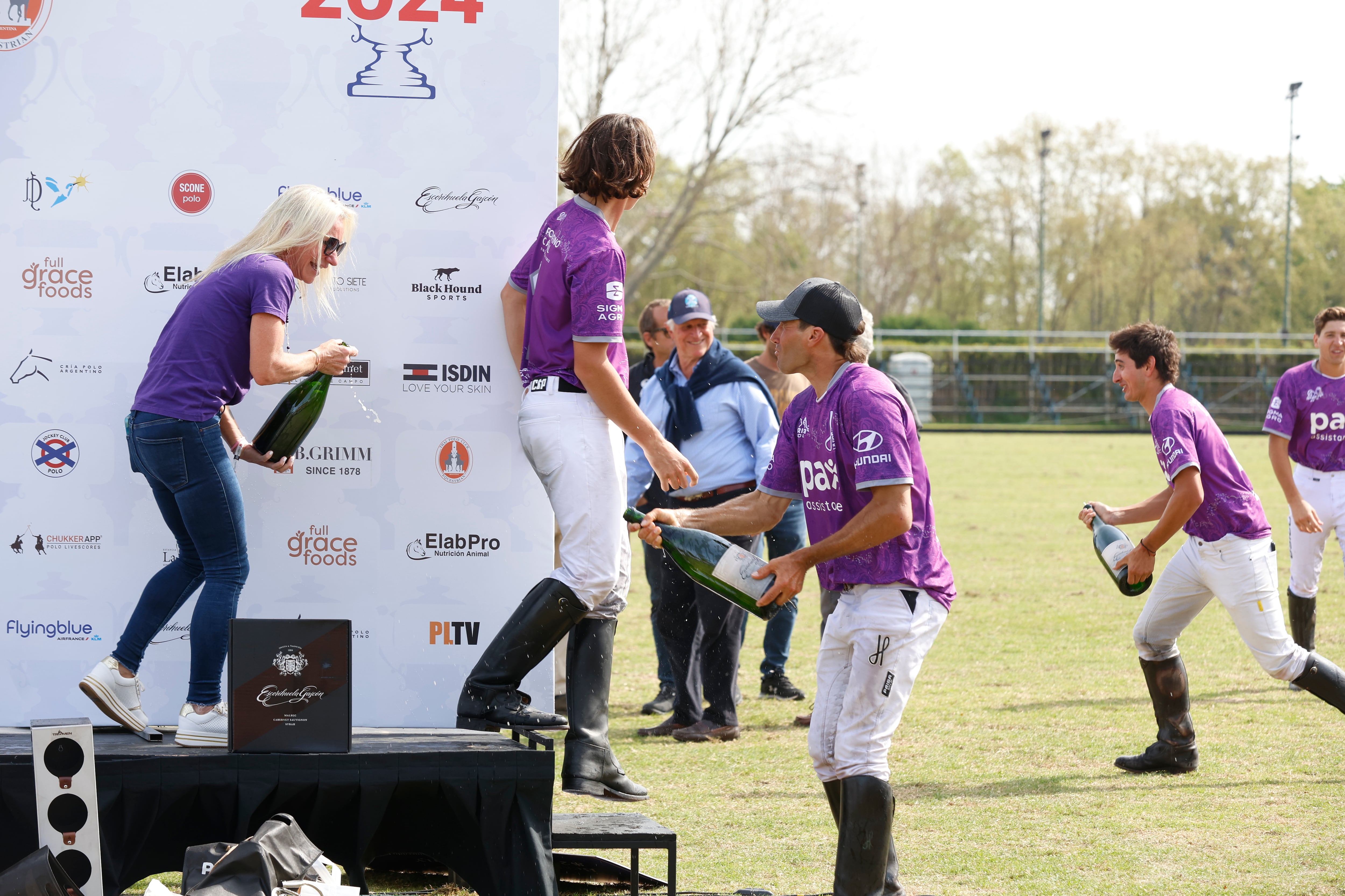 La celebración de La Hache, último campeón en el Jockey Club