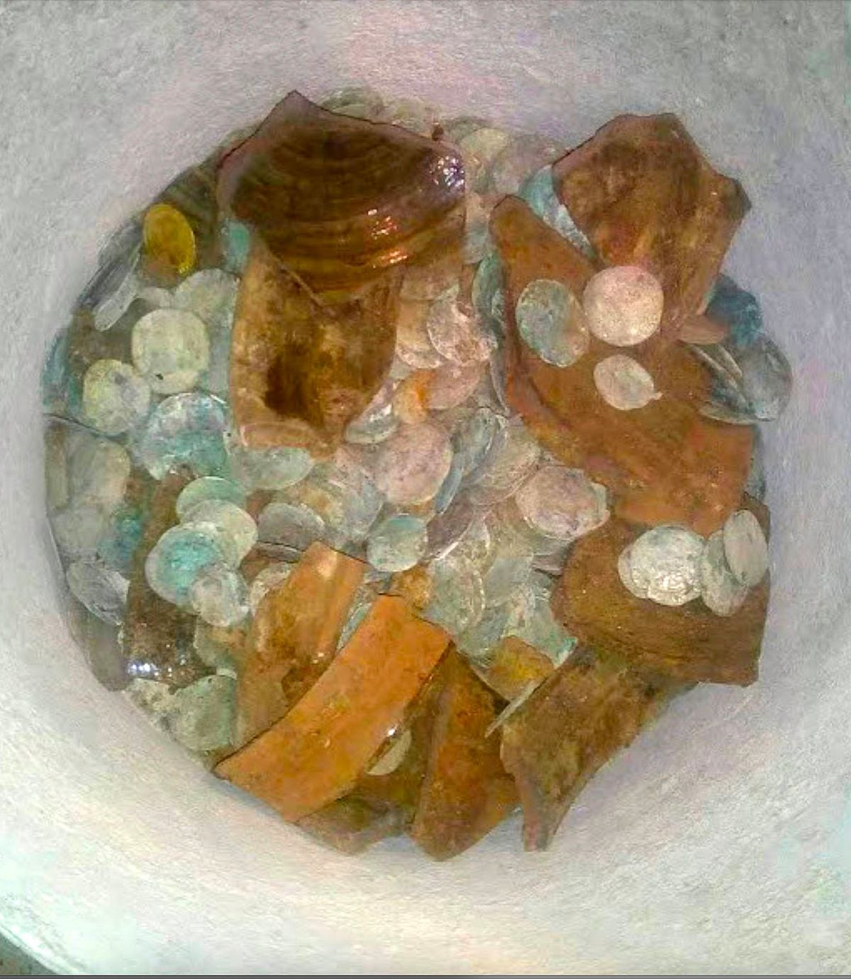 El recipiente de monedas (Imagen: Duke'sAuctions/BNPS)
