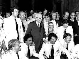 Sandro Pertini, el partisano socialista que se convertiría en presidente de Italia entre 1978 y 1985, anunció que Benito Mussolini sería fusilado