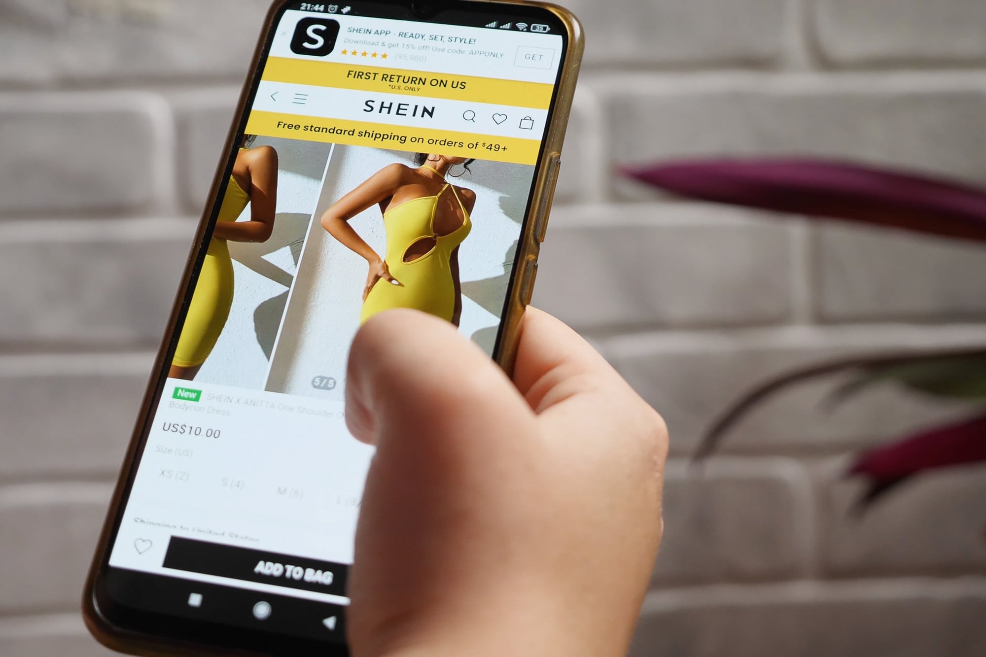 Shein principalmente vende ropa, aunque se pueden comprar otros productos