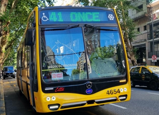 La problemática afectó a todo tipo de vehículo | X: @Sofiameleint15