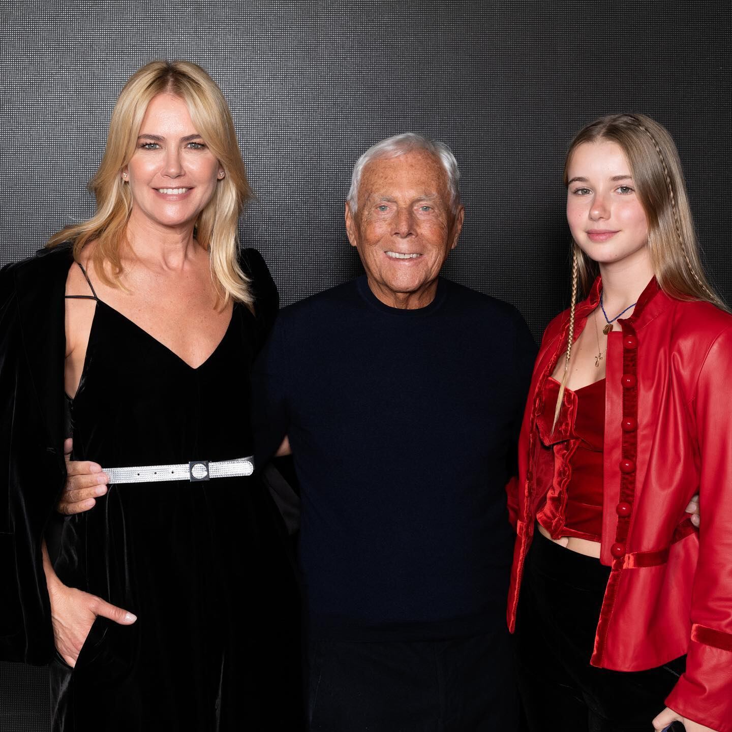 Valeria Mazza y Taina Gravier junto a Giorgio Armani / septiembre 2022