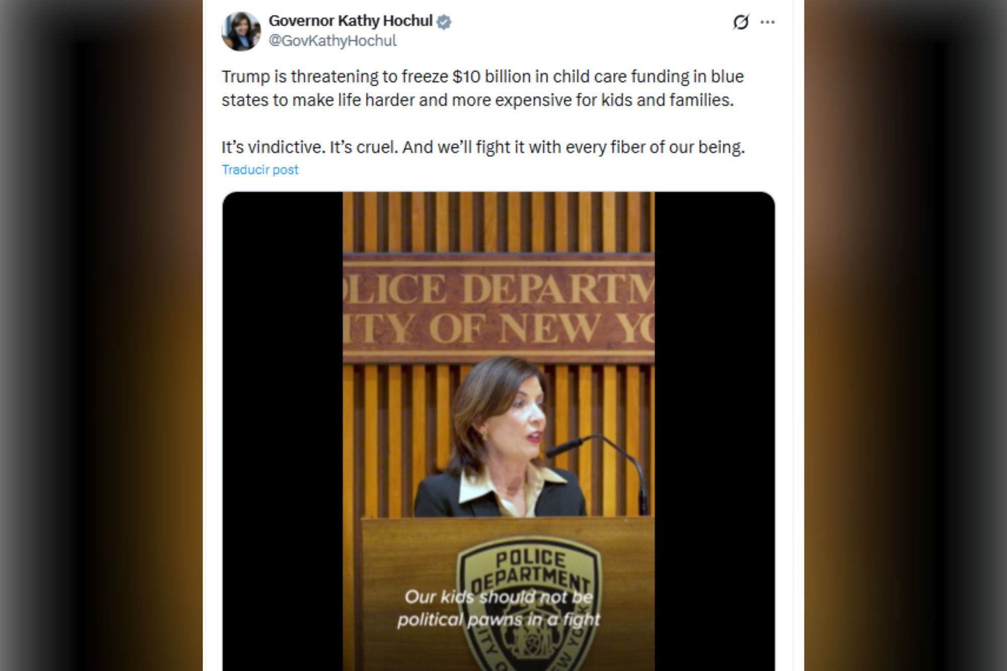 Kathy Hochul reaccionó a la medida de Donald Trump sobre congelar fondos a estados demócratas