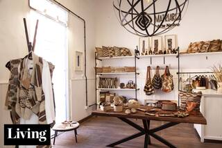 La tienda de una realizadora audiovisual que dejó los sets para trabajar con artesanas del monte chaqueño