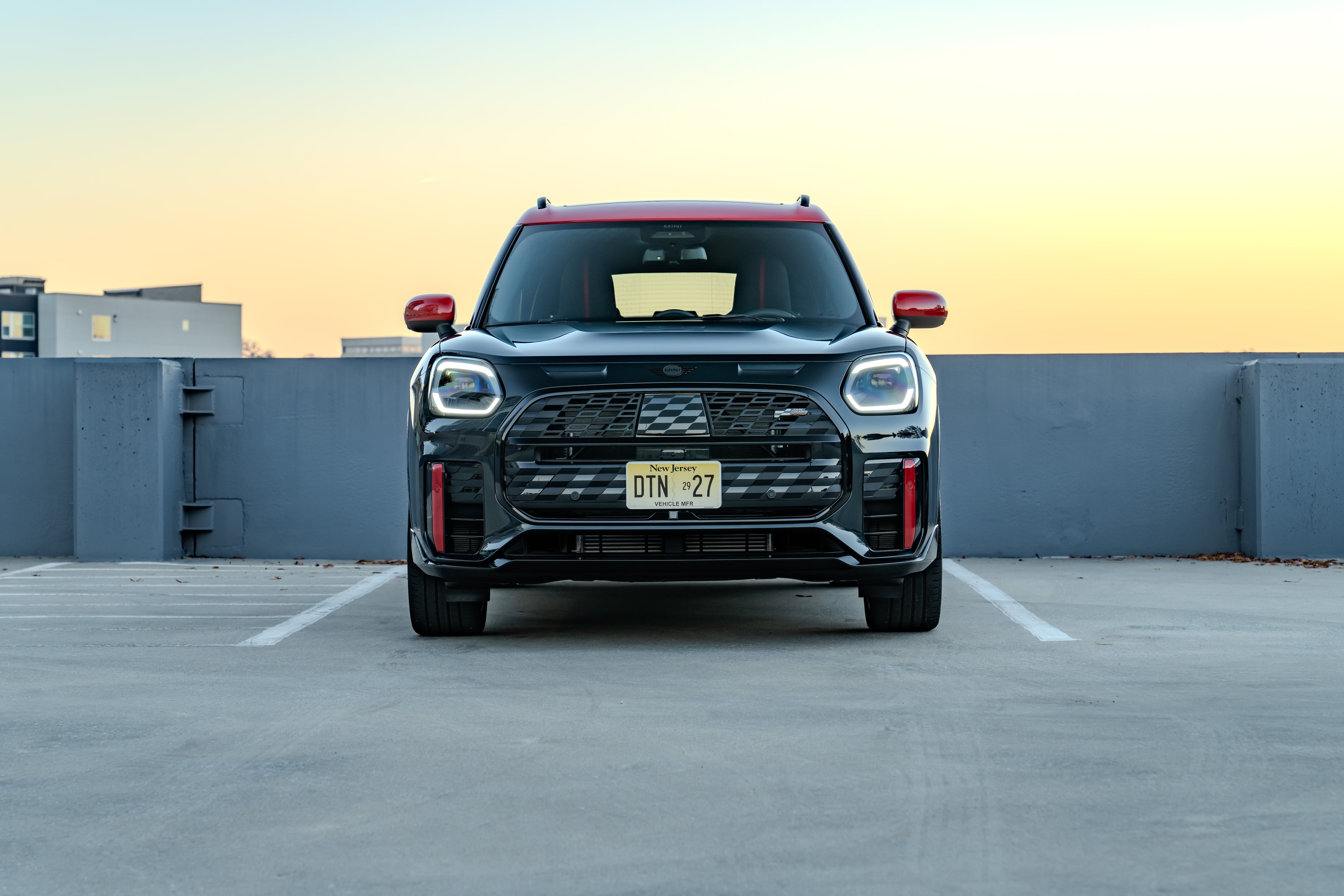 El MINI John Cooper Works Countryman ALL4 entrega 317 CV y 400 Nm entre 2000 y 4500 rpm