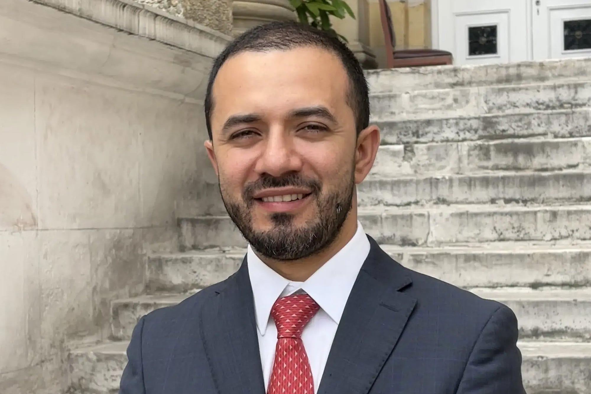 Quién era Diógenes Quintero, el congresista que viajaba en el avión colombiano que se estrelló