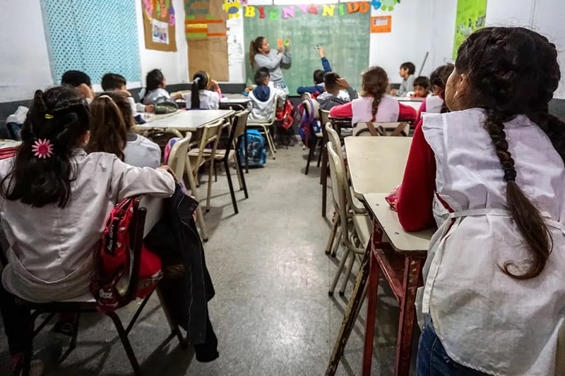 Crisis educativa: ocho de cada 10 rechazan la promoción automática, pero la repitencia pierde consenso como solución
