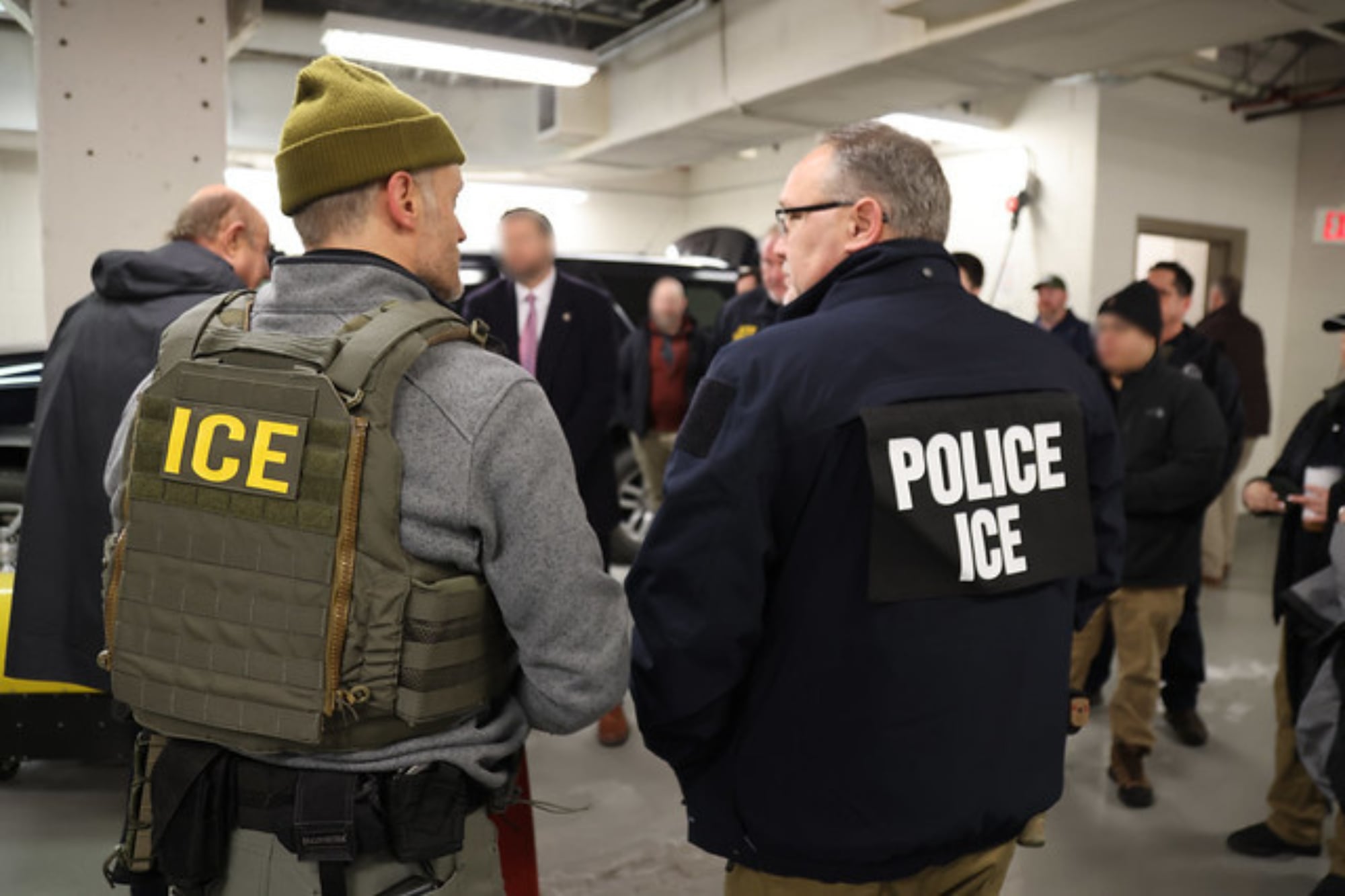 El ICE realiza redadas en diferentes puntos claves del país