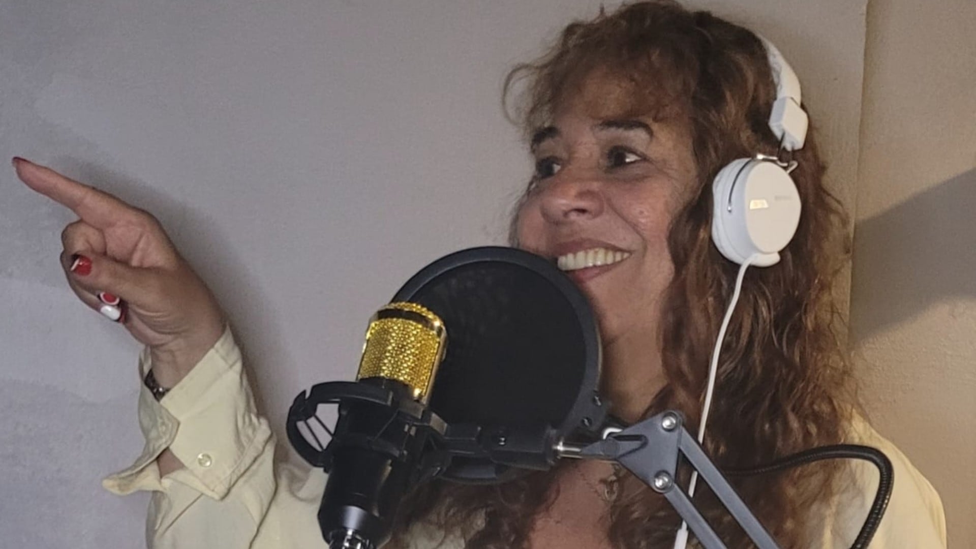 “Lo primero que sentí fue como una negación, me pregunté cómo podía estar pasándome esto. Mi hija estaba llorando y yo tenía que volver a ser fuerte y decirle que todo iba a estar bien”, recuerda Mónica.