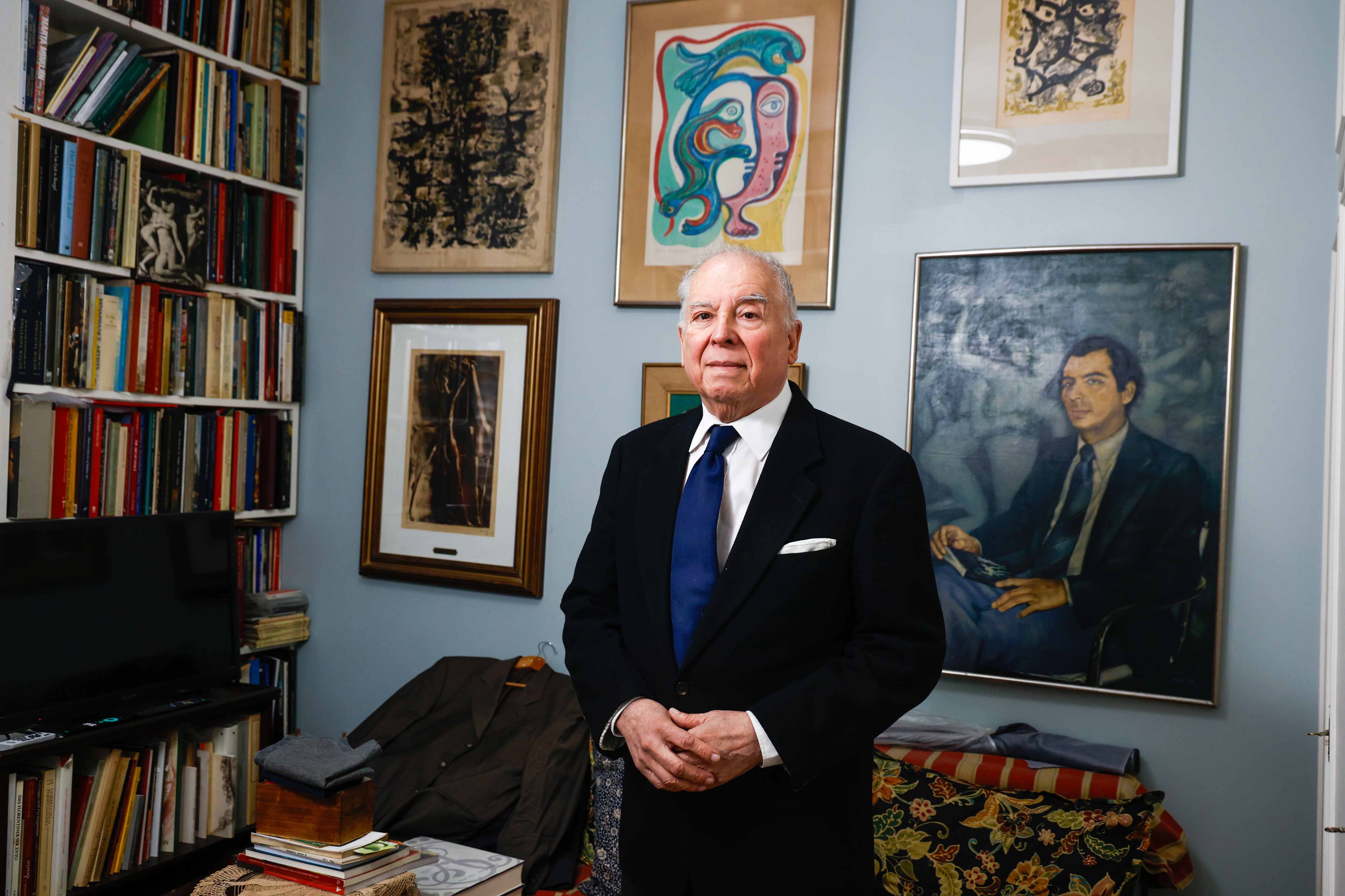 Navarro investiga la colección de dibujos del MNBA desde 1994