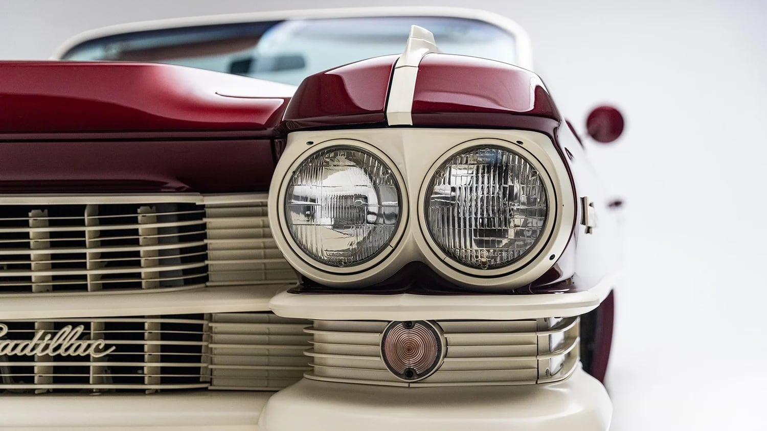 Así es el carrito de helados más lujoso del mundo que reversiona un auto clásico de los sesenta