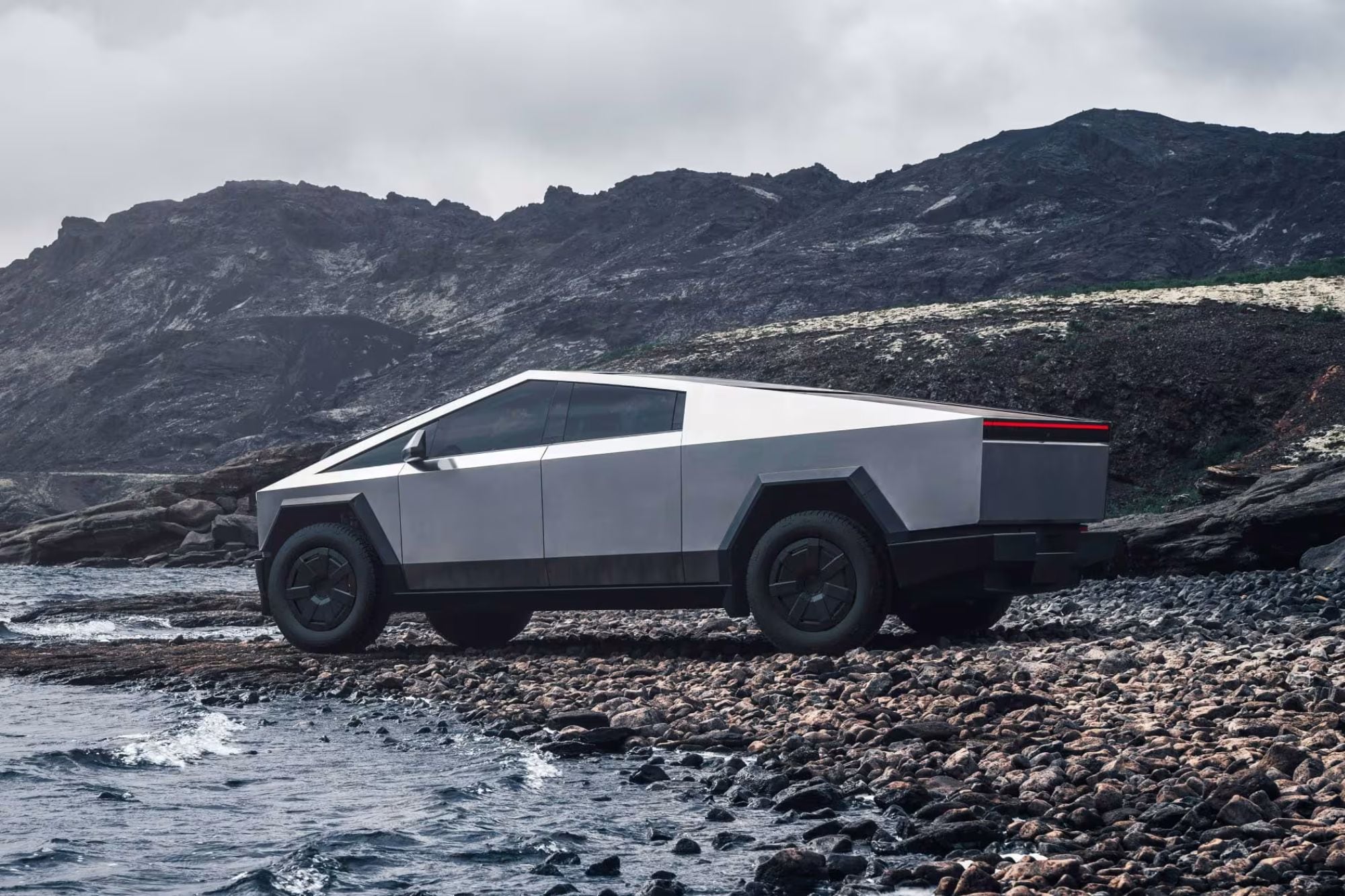 Tesla ofrece dos versiones de la Cybertruck en Estados Unidos